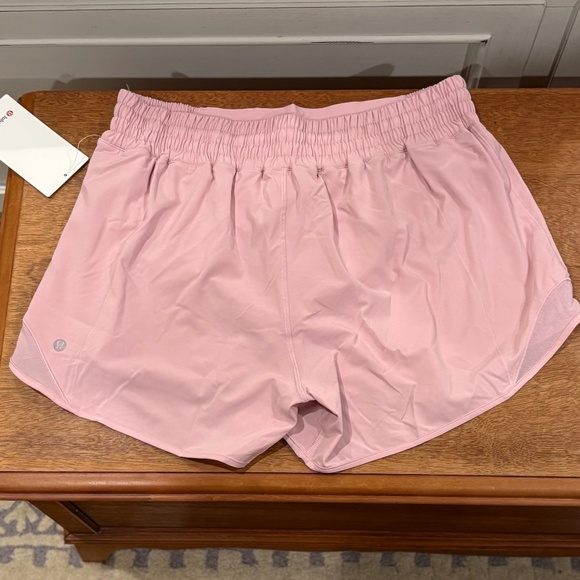Lululemon Hotty Hot High-Rise Lined Short 4" Pink Haze - Picture 4 of 6